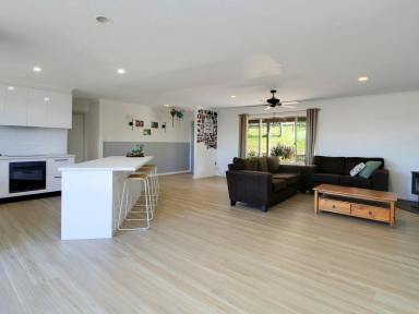 House For Sale - VIC - Granite Rock - 3875 - LIFESTYLE PROPERTY CLOSE TO TOWN  (Image 2)