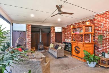 House For Sale - VIC - Irymple - 3498 - ESTEEMED LOCATION, STYLISH ENTERTAINER  (Image 2)