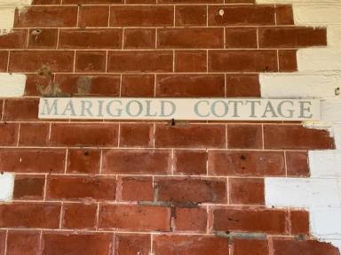House For Sale - VIC - Corryong - 3707 - Marigold Cottage – Country Charm in the Heart of Corryong  (Image 2)