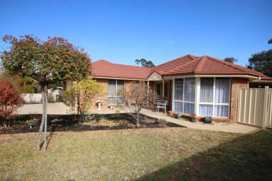 House For Sale - VIC - Rochester - 3561 - RENOVATED FAMILY HOME IN A PRIME LOCATION  (Image 2)