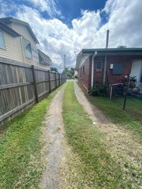 Block of Units For Sale - QLD - Allenstown - 4700 - INVESTMENT OPPORTUNITY – BLOCK OF RENOVATED UNITS IN PRIME LOCATION!  (Image 2)