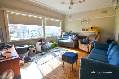 House For Sale - NSW - Inverell - 2360 - CALL CHISHOLM HOME  (Image 2)