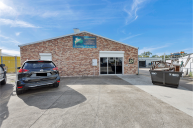 Industrial/Warehouse For Sale - QLD - Glenella - 4740 - FREEHOLD INDUSTRIAL PROPERTY GLENELLA  (Image 2)