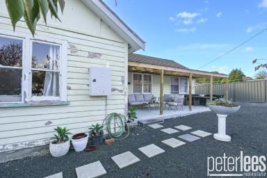 House For Sale - TAS - Beaconsfield - 7270 - Full of Charm, Ready for Vision  (Image 2)