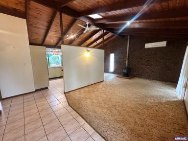 House For Lease - QLD - Kingaroy - 4610 - Large Home on a 1 Acre block with great shed!  (Image 2)