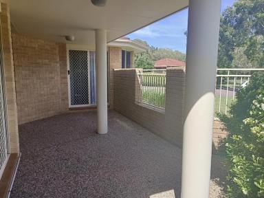 Villa For Lease - NSW - Forster - 2428 - Spacious Free Standing Villa  (Image 2)