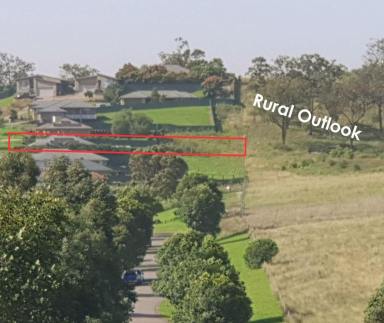 House For Sale - NSW - Muswellbrook - 2333 - COUNTRY HORIZONS WITH TOWN CONVENIENCE IN THIS 4 B/r BRICK-VENEER HOME ON A LARGE 1,356 SQM FENCED LOT  (Image 2)