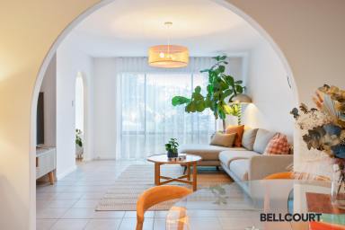 Townhouse For Sale - WA - Como - 6152 - INVITING & FULL OF APPEAL  (Image 2)