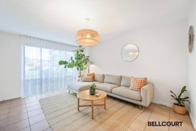 Townhouse For Sale - WA - Como - 6152 - INVITING & FULL OF APPEAL  (Image 2)