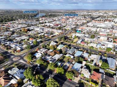 House For Sale - VIC - Mildura - 3500 - WHAT A LOCATION  (Image 2)