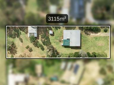 House For Sale - QLD - Warwick - 4370 - EXCELLENT LOCATION and LAND AREA, INVEST or OWN and OCCUPY  (Image 2)
