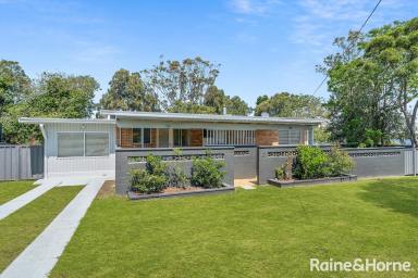 House For Sale - NSW - Greenwell Point - 2540 - Waterfront Paradise  (Image 2)