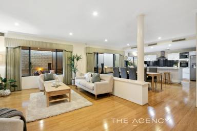 House For Sale - WA - Como - 6152 - Contemporary and Spacious Family Home! (Enter off Gum Lane)  (Image 2)