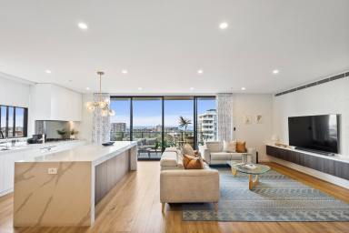 Unit For Sale - NSW - Wollongong - 2500 - Luxurious "Onyx" Sub Penthouse  (Image 2)