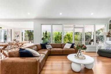 House For Sale - VIC - Bendigo - 3550 - Spacious & Light Filled Home In Prestigious Location  (Image 2)