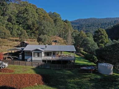 House For Sale - TAS - Lachlan - 7140 - Must See Stunning Property  (Image 2)