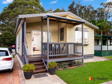 House For Sale - NSW - Sunshine Bay - 2536 - The Perfect Holiday Cabin (Sleeps 7) ! - Pleasurelea Tourist Resort, Sunshine Bay  (Image 2)