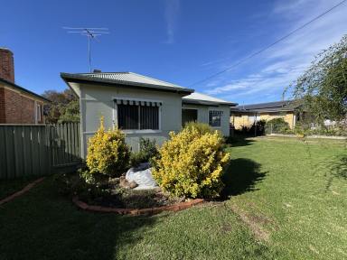 House For Sale - NSW - Inverell - 2360 - Charming Cottage neat as a pin  (Image 2)