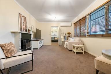 House For Sale - VIC - Mildura - 3500 - Character on Washington Park  (Image 2)