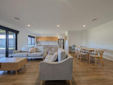 House For Lease - VIC - Swan Hill - 3585 - Modern Comfort in Tower Hill Estate  (Image 2)