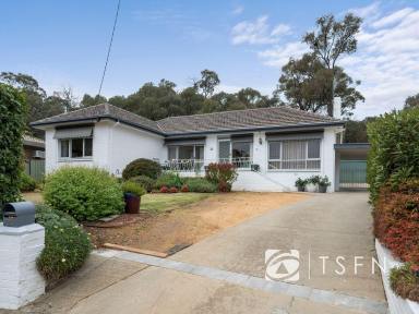 House For Sale - VIC - Kennington - 3550 - Bluechip Location in the Heart of Kennington  (Image 2)