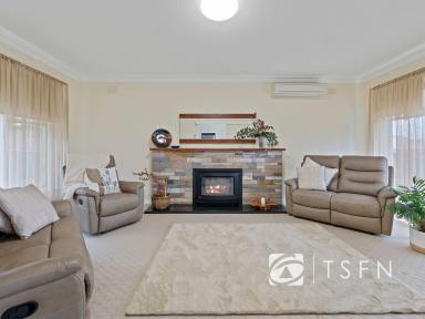 House For Sale - VIC - Kennington - 3550 - Bluechip Location in the Heart of Kennington  (Image 2)