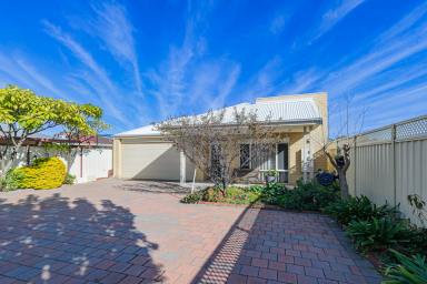 House For Sale - WA - Middle Swan - 6056 - Spacious Family Retreat in Middle Swan  (Image 2)