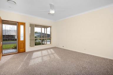 House For Sale - NSW - Temora - 2666 - Immaculate Original Home with Room to Grow  (Image 2)