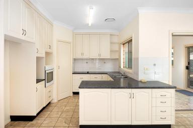 House For Sale - NSW - Temora - 2666 - Immaculate Home with Room to Grow  (Image 2)