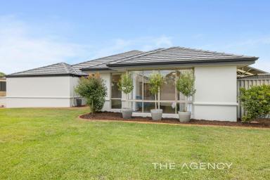 House For Sale - WA - Aveley - 6069 - LUXURY FAMILY LIVING  (Image 2)