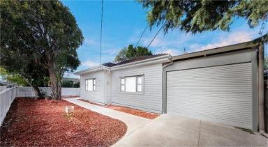 House Leased - VIC - Sunshine - 3020 - Newly Renovated Home for Rent Walking Distance to Sunshine Station  (Image 2)