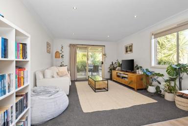 House For Sale - VIC - Ascot - 3551 - Well-Kept Brick Home in Connected Location  (Image 2)