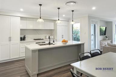 Townhouse Leased - NSW - Dubbo - 2830 - Luxury 3-Bedroom Townhouse in Southlakes Estate  (Image 2)