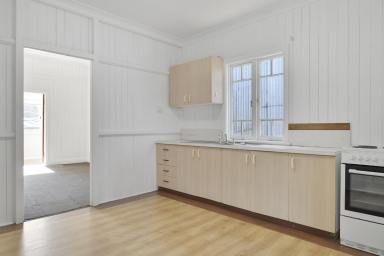 House For Lease - QLD - Toowoomba City - 4350 - Walk to the City  (Image 2)