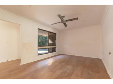 House Auction - NSW - Forster - 2428 - Potential plus - 3 Bedroom brick and tile home  (Image 2)