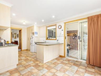 House For Sale - TAS - Sheffield - 7306 - Sheffield Charm Meets Comfort  (Image 2)
