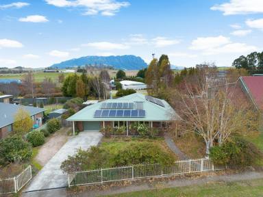 House Sold - TAS - Sheffield - 7306 - Modern Comfort in Sheffield’s Heart  (Image 2)
