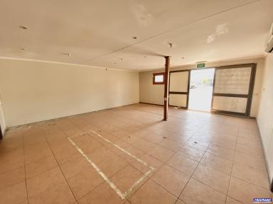 Retail For Lease - QLD - Kingaroy - 4610 - CBD Shop Frontage near large car park  (Image 2)