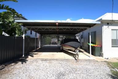 House For Sale - NSW - Moree - 2400 - Spacious Family Home!  (Image 2)