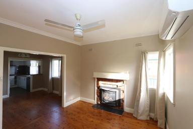 House For Lease - NSW - Inverell - 2360 - Immaculate Home on Ross Hill  (Image 2)
