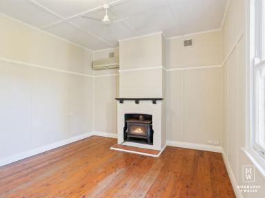 House For Sale - NSW - Bowral - 2576 - Unpolished Gem - C1920 Weatherboard Cottage  (Image 2)
