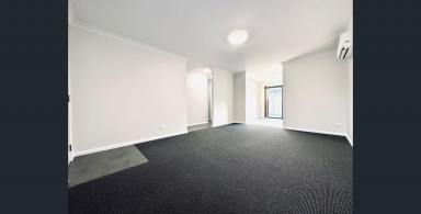 House For Lease - NSW - Tamworth - 2340 - Modern 2-Bedroom Unit in Secure Gated Community  (Image 2)