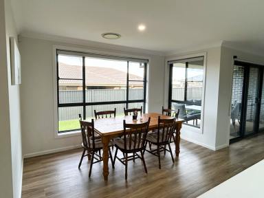 House For Lease - NSW - Tamworth - 2340 - Beautifully Appointed Four-Bedroom Home in Calala  (Image 2)