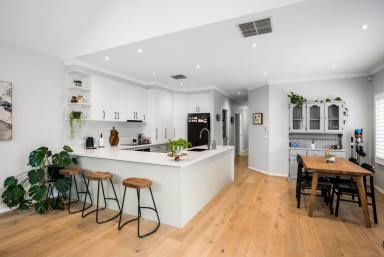 Unit For Lease - VIC - Mentone - 3194 - Cathedral Ceiling | Walking Distance | Luxuriating  (Image 2)