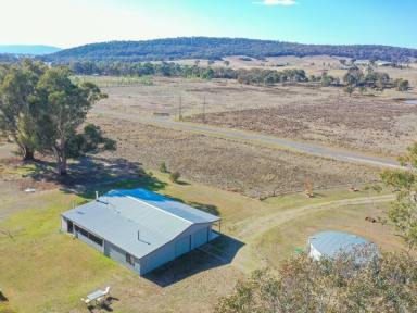 House For Sale - NSW - Young - 2594 - If You're Looking For A Quiet Lifestyle With Scenic Views Then Read On!!  (Image 2)