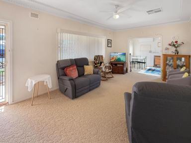 House For Sale - NSW - Leeton - 2705 - IT'S ALL ABOUT LOCATION  (Image 2)