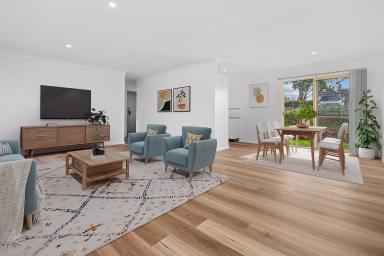 House For Sale - NSW - Clarence Town - 2321 - BRICK BEAUTY ON HALF AN ACRE IN THE HEART OF CLARENCE TOWN  (Image 2)