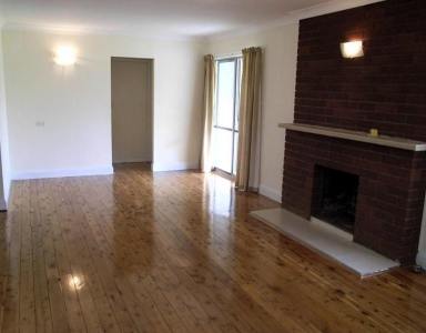 House Leased - NSW - Tamworth - 2340 - Family home in quiet street of South Tamworth  (Image 2)