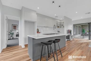 House For Sale - NSW - Moama - 2731 - Quality Custom Designed Home  (Image 2)
