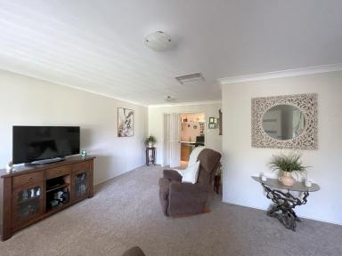 House For Sale - NSW - Gundagai - 2722 - Picture Perfect  (Image 2)